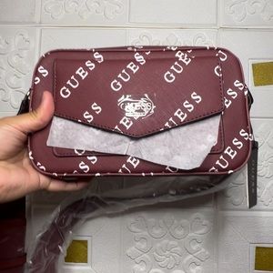 new crossbody guess